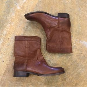 Frye Cara Roper Short Boot cognac